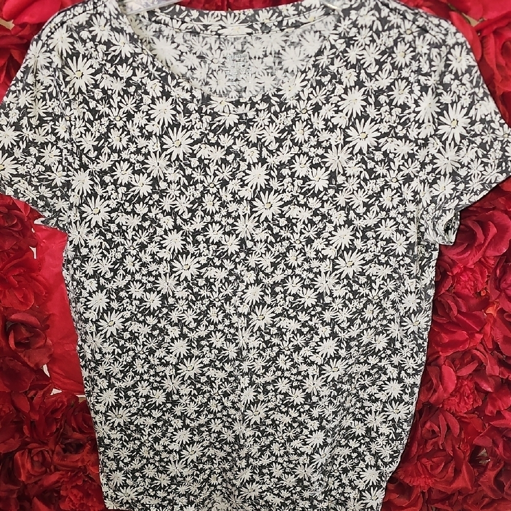 Old Navy Girls Black and White Fitted Short Sleeve Tee Size Xlarge (14)